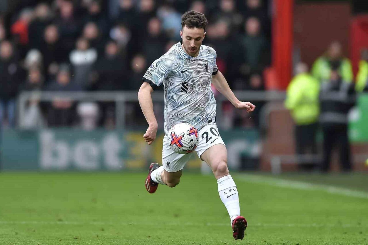 Liverpool'un Portekizli futbolcusu Diogo Jota, 28 yaşında kardeşi Andre ile