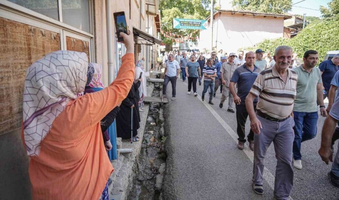 Bursa'nın 722 yıllık Kozluören Mahallesi'nde, geleneksel yağlı güreş ve Kadınlar