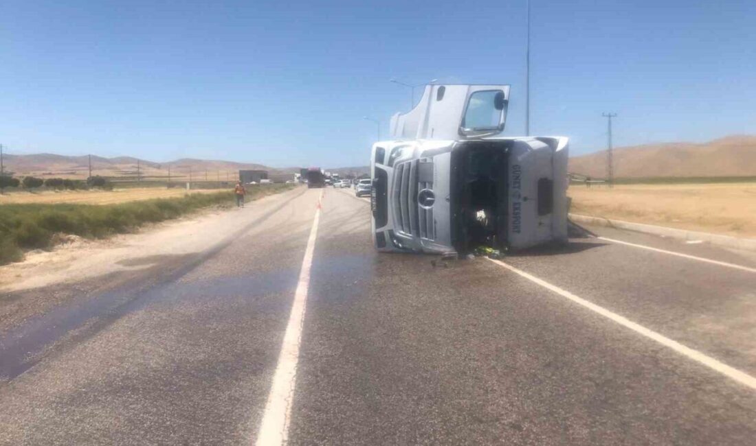 Malatya'nın Yazıhan ilçesinde A.T. yönetimindeki tanker, Sivas yolu üzerinde kontrolden