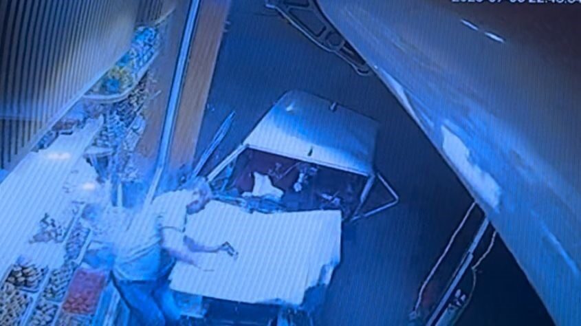 Eskişehir Tepebaşı'nda meydana gelen kazada, M.A. (27) idaresindeki otomobil, M.A.Ş.