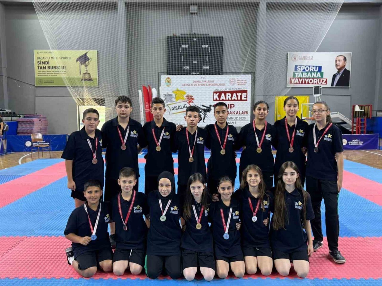 Anadolu Yıldızlar Ligi Karate Denizli Grup Müsabakaları'nda Manisa, bireysel ve