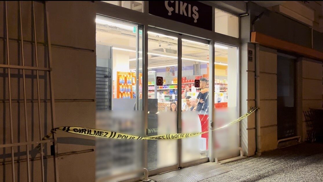 Bursa'nın Nilüfer ilçesindeki bir markette, bir kadının "Sapık mısın?" ifadesi