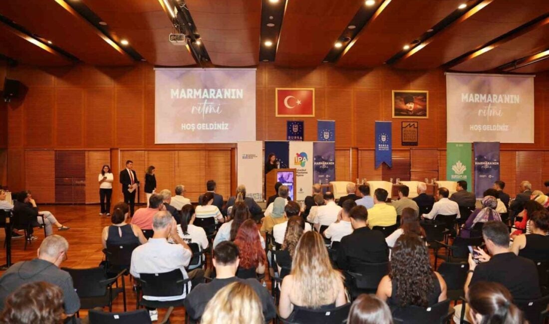 Bursa'da başlayan 'Marmara'nın Ritmi' programı, Başkan Mustafa Bozbey'in açılış konuşmasıyla