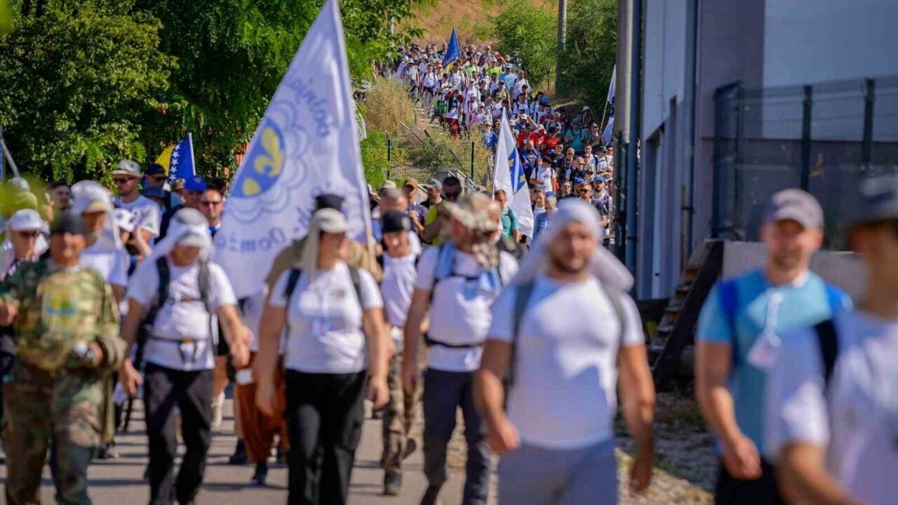 Srebrenitsa Soykırımı'nda hayatını kaybedenlerin anısına düzenlenen Marş Mira yürüyüşü, 8