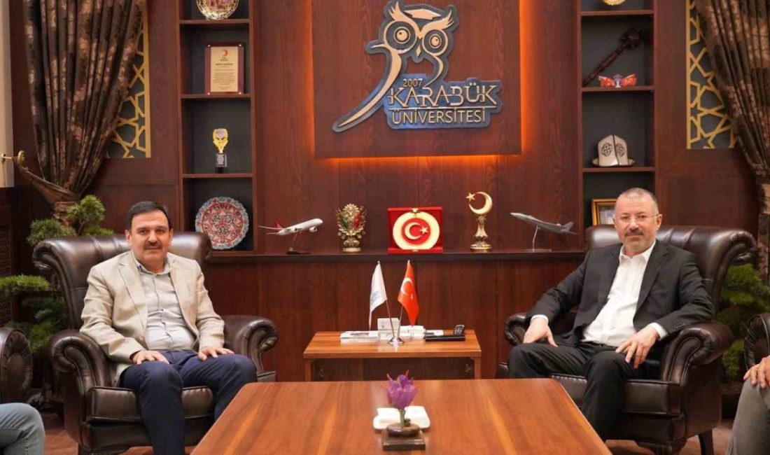 Memur-Sen Karabük Şubesi Başkanı Zeki Öz, Karabük Üniversitesi Rektörü Prof.
