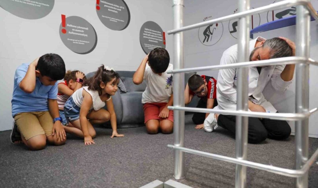 Mersin Büyükşehir Belediyesi, çocuklara afet bilinci kazandırmak için Mercan 100.