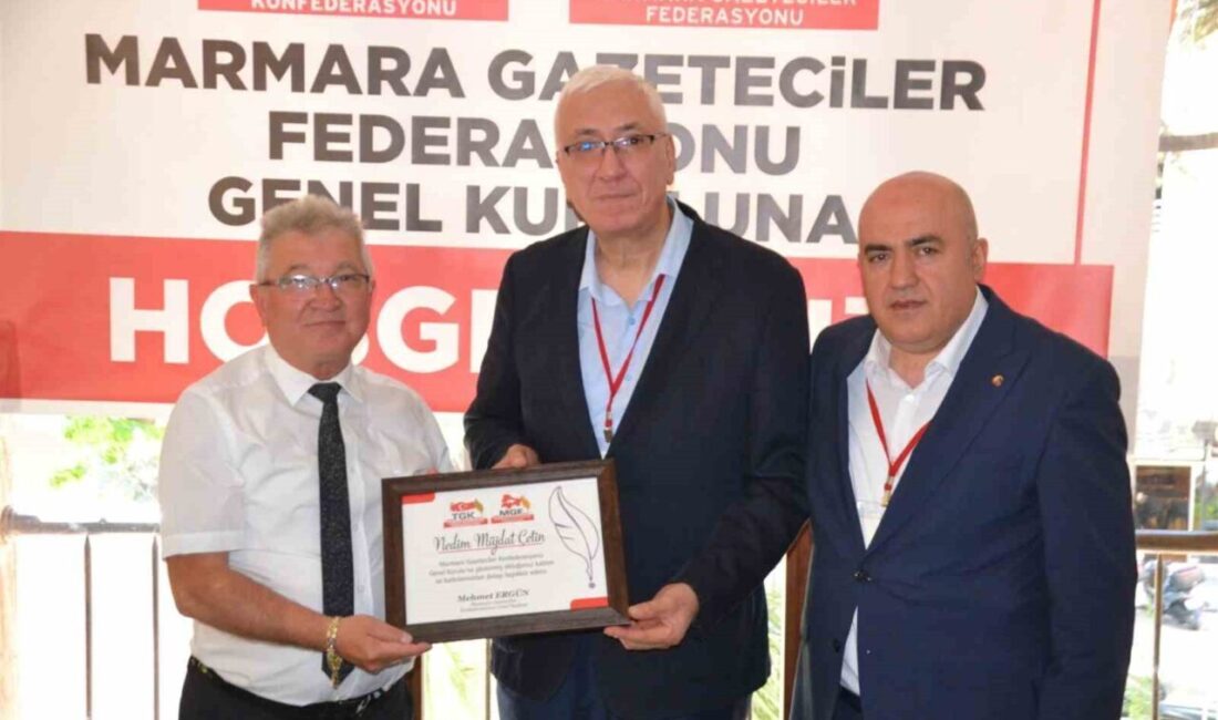 Marmara Gazeteciler Federasyonu'nun Bilecik'te gerçekleştirilen Genel Kurul Toplantısı'nda mevcut başkan