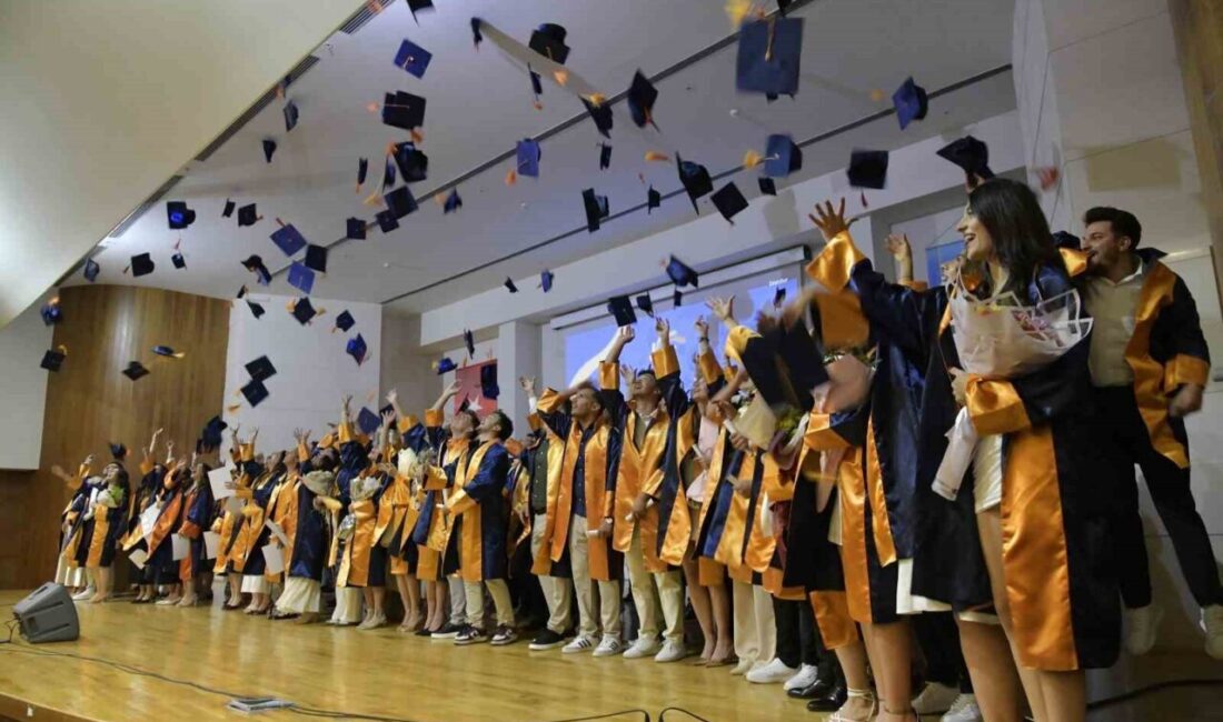Muğla Sıtkı Koçman Üniversitesi, 2024-2025 Eğitim Öğretim Yılı mezuniyet törenlerini