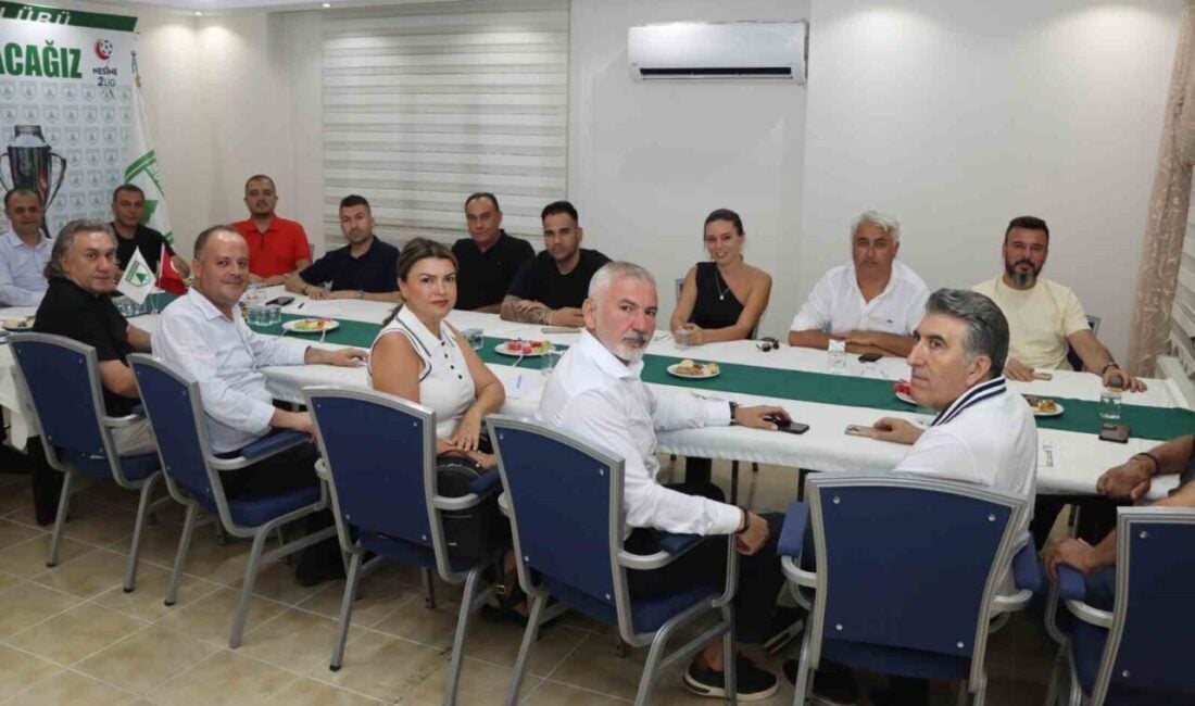 Muğlaspor Yönetim Kurulu, kulüp tesislerinde gerçekleştirdiği toplantıda transfer, altyapı ve