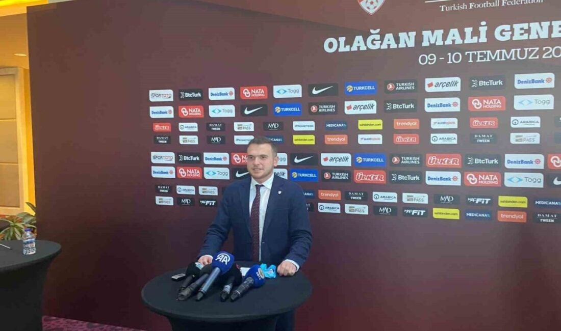 TFF'nin Olağan Mali Genel Kurulu'nda en genç divan kurulu üyesi