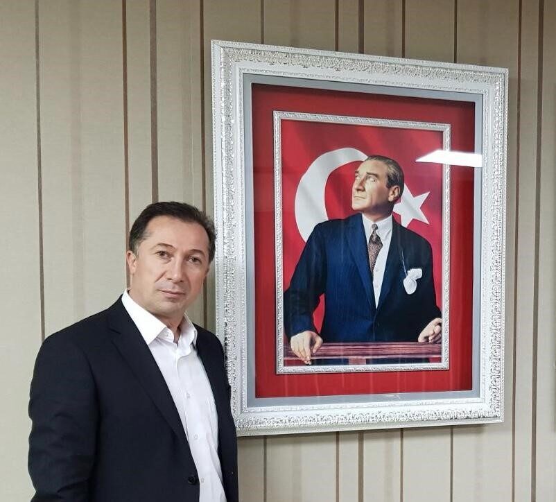 Murat Akın, Türkiye Curling Federasyonu başkanlığına aday olduğunu açıkladı. İstifasını,