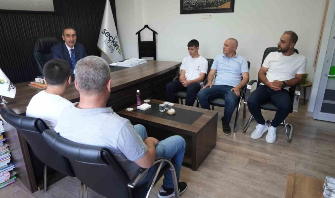 Muş'ta Liselere Geçiş Sistemi (LGS) sınavında 500 puan alan Muhammet
