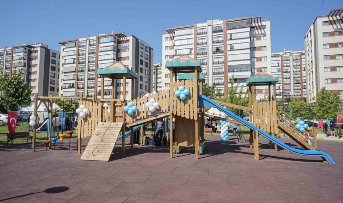 Nilüfer Belediyesi, Balat Mahallesi’nde 4,156 metrekarelik Dişbudak Parkı'nı açtı. Başkan