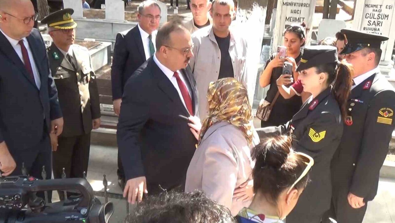 Aydın’da 15 Temmuz anma töreninde 83 yaşındaki şehit annesi Habibe