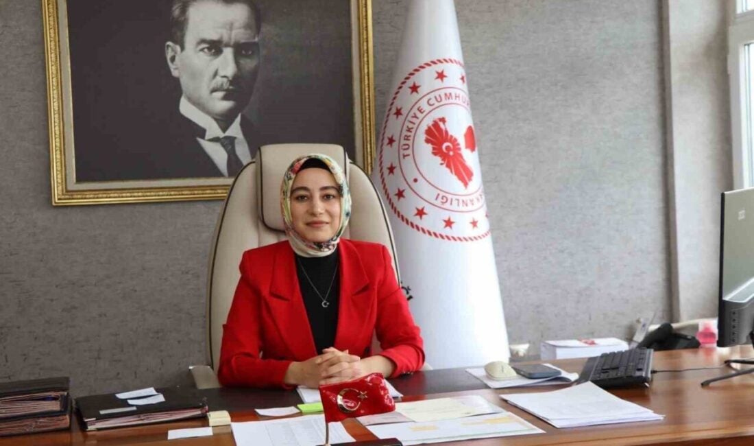 Erzurum'un Olur İlçesi, tarihindeki ilk kadın kaymakamına Semanur Kalkan'ı atadı.