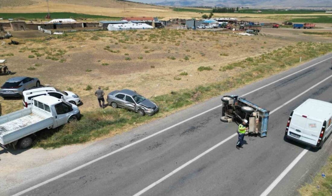 Afyonkarahisar'ın Bolvadin ilçesinde, M.Y. yönetimindeki otomobil, A.Ü.'nün kullandığı tarım aracı