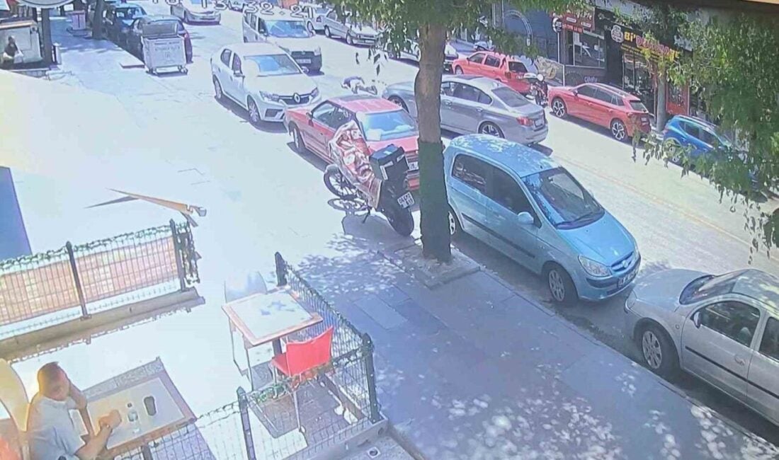 Ankara'nın Yenimahalle ilçesinde bir otomobil, karşıya geçmek isteyen yaşlı bir