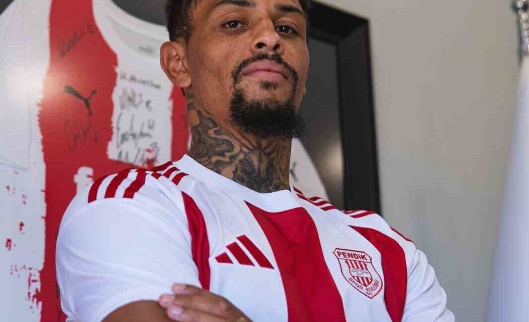 Pendikspor, İngiltere 3. Lig ekibi Rotherham United'tan ayrılan 30 yaşındaki