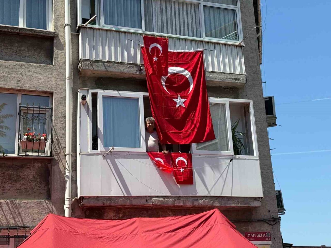 Pençe-Kilit Harekatı'nda metan gazına maruz kalarak şehit olan Piyade Sözleşmeli