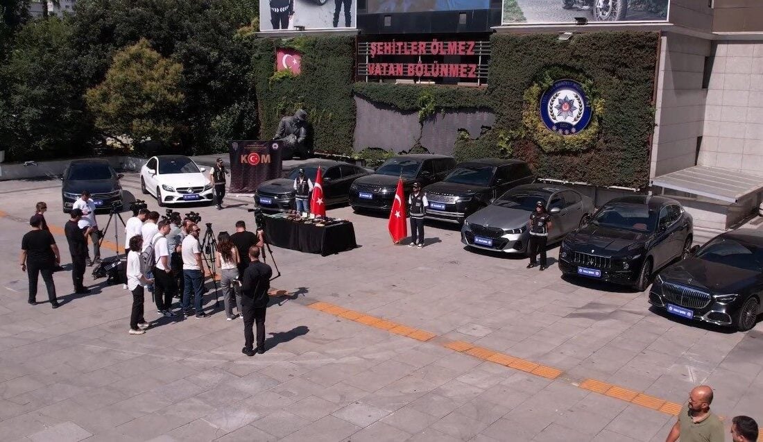 İstanbul'da yapılan büyük bir kara para aklama operasyonunda 62 kişi