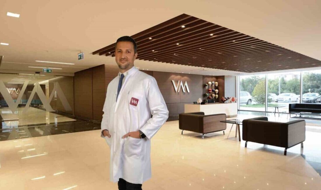 Prof. Dr. Emrah Kan, vitrektomi ameliyatının retinal hastalıkların tedavisinde kritik