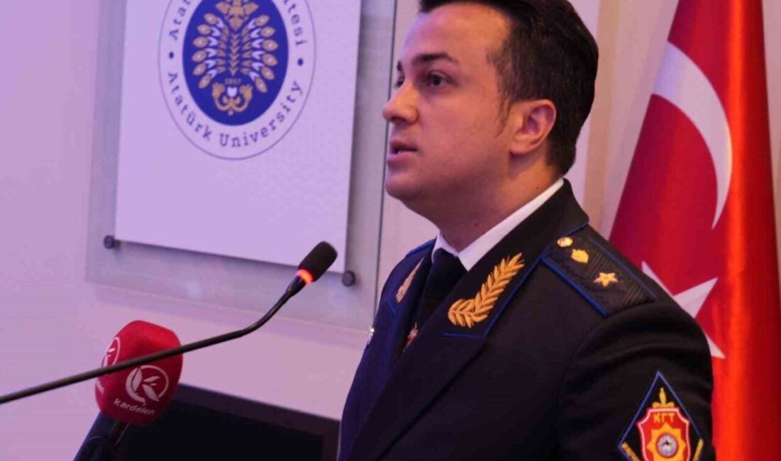 Rusya KGT Başkanı Hasan Enes Karahan, Erzurum'daki panelde Türkiye-Rusya-Azerbaycan ilişkileri