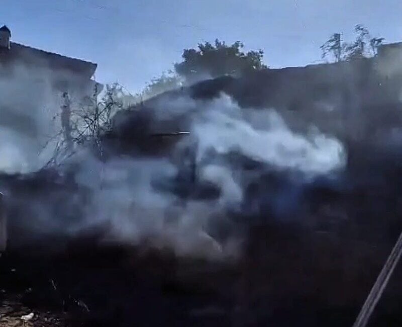 Safranbolu ilçesinde Konarı köyündeki otluk alanda çıkan yangın, itfaiye ve