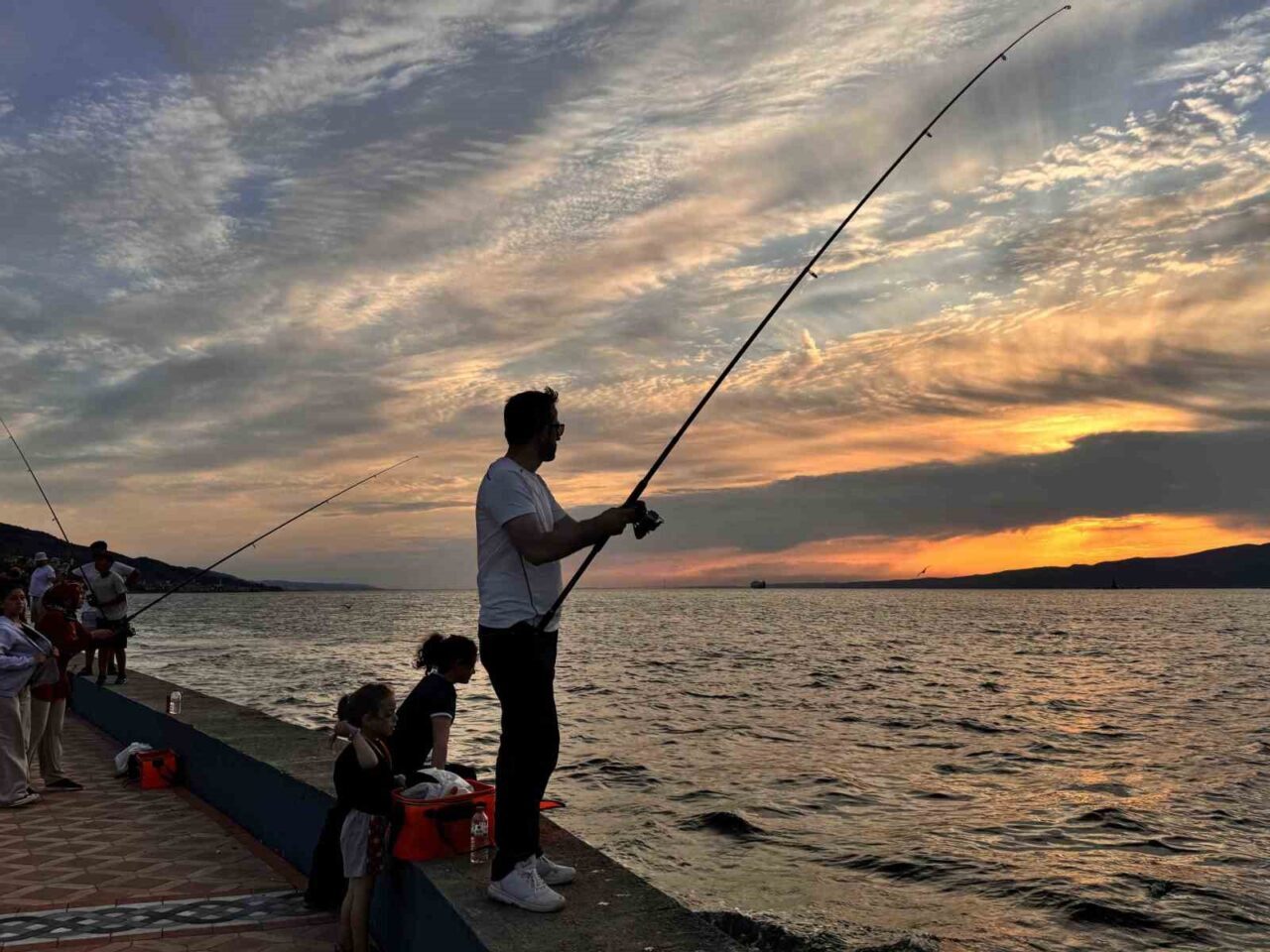 İzmit Körfezi Deniz Festivali, Gölcük'te doğa, eğlence ve balıkçılığı kutladı.