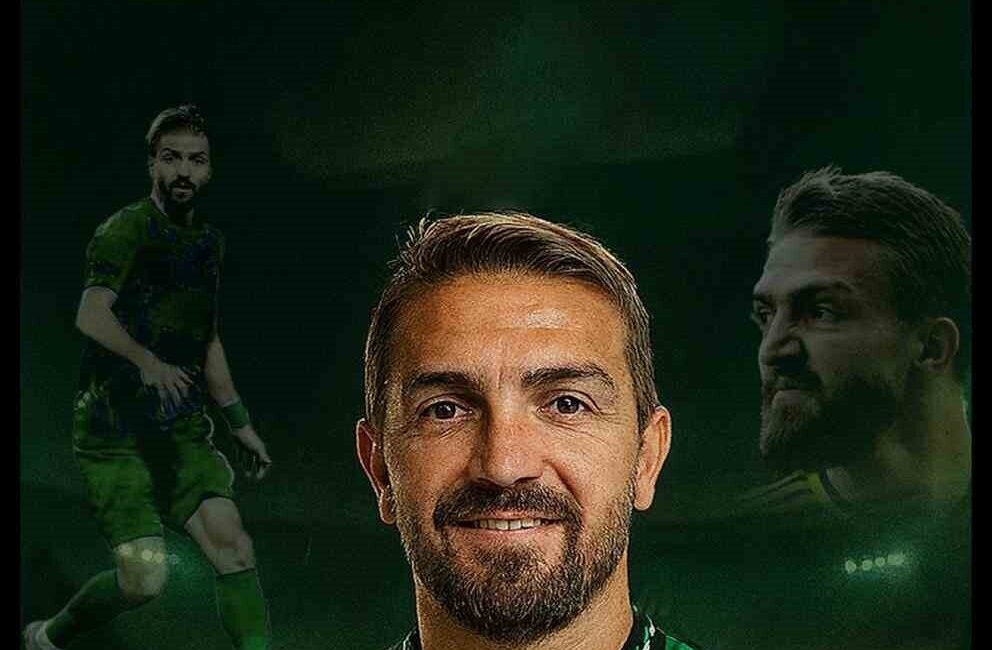 Sakaryaspor, deneyimli futbolcu Caner Erkin ile anlaştığını duyurdu. Kulüp, Erkin'e