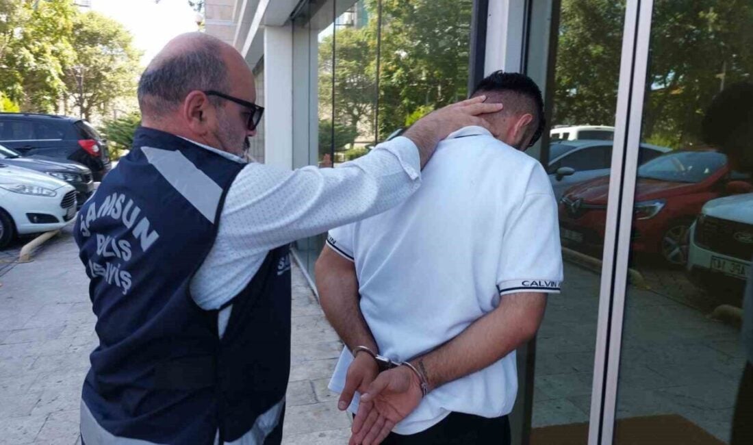 Samsun'un Atakum ilçesinde bir eğlence mekanı önünde meydana gelen silahlı