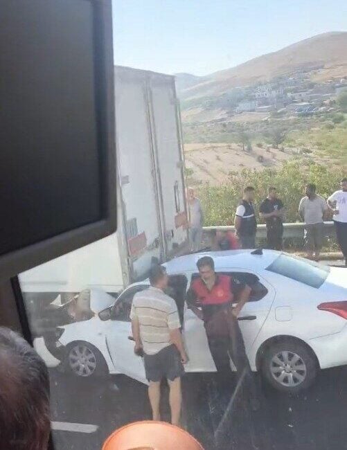 Şanlıurfa'da otomobilin tıra çarpması sonucu 14 yaşındaki Mehmet Fırat Tekin