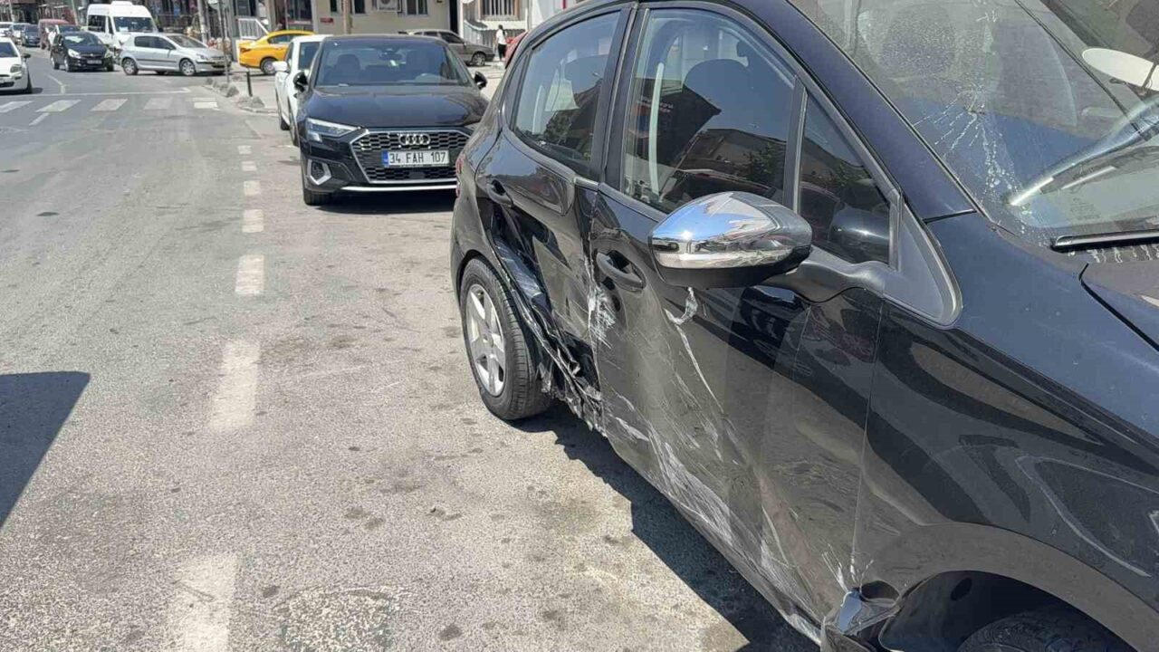 İstanbul Arnavutköy'de bir otomobil sürücüsü, iddiaya göre sara krizi geçirerek