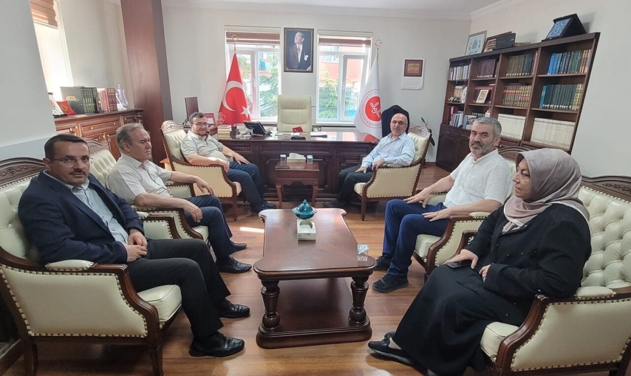 Emekli Hac Daire Başkanı Süleyman Sarı, Afyonkarahisar İl Müftüsü Lütfü
