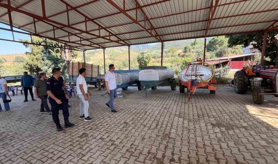 Manisa'nın Sarıgöl ilçesinde orman yangını riskine karşı bilgilendirme çalışmaları yapıldı.