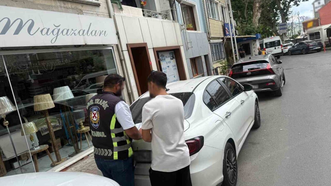 1 Temmuz’da Sarıyer’de ön tekeri kaldırarak giden motosiklet sürücüsü A.S.,