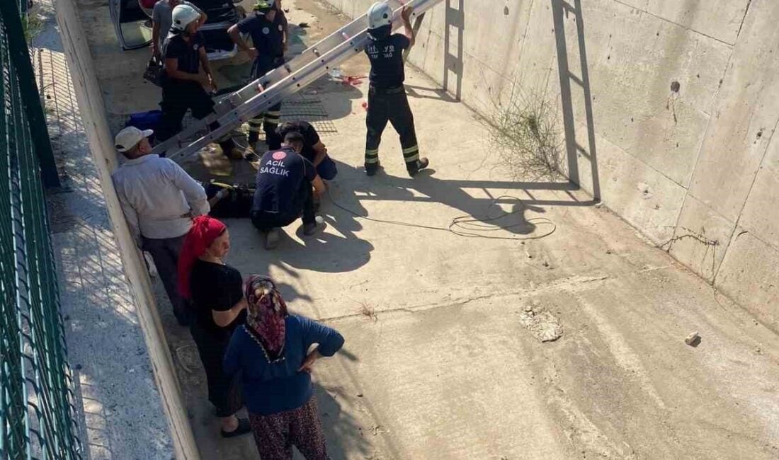 Tekirdağ'ın Şarköy ilçesinde 27 yaşındaki Ş.G. direksiyon hakimiyetini kaybederek otomobiliyle