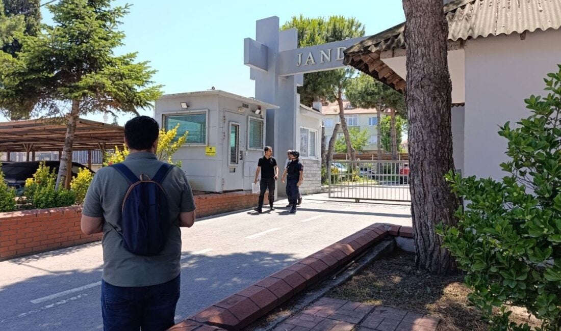 Sakarya'nın Kocaali ilçesinde bir firmanın, çok sayıda kişiyi araç satışı