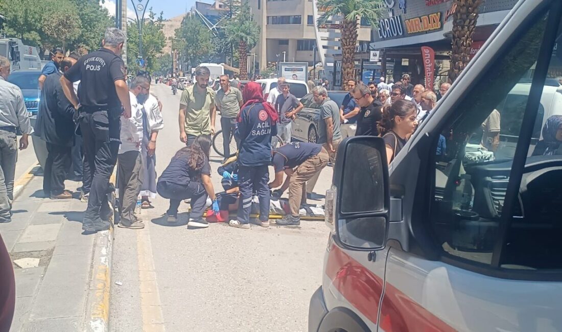 Van'da, 14 yaşındaki D.Y., karşıdan karşıya geçerken N.K. yönetimindeki scooterın