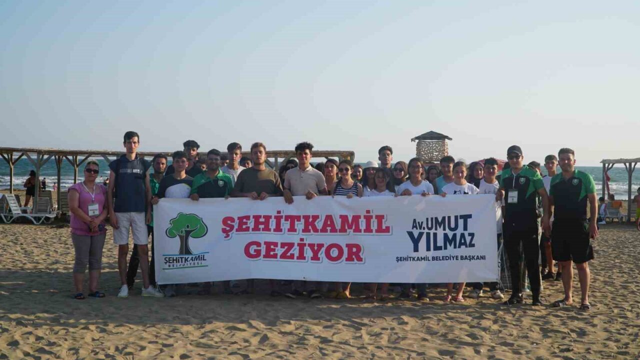 Şehitkamil Belediye Başkanı Umut Yılmaz, öğrenciler için Günübirlik Deniz Kampı