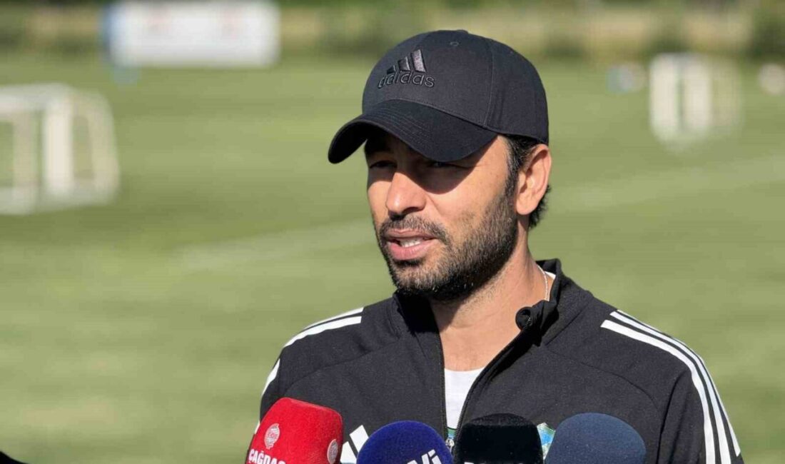 Kocaelispor'un teknik direktörü Selçuk İnan, Düzce'deki yeni sezon hazırlıklarının ikinci