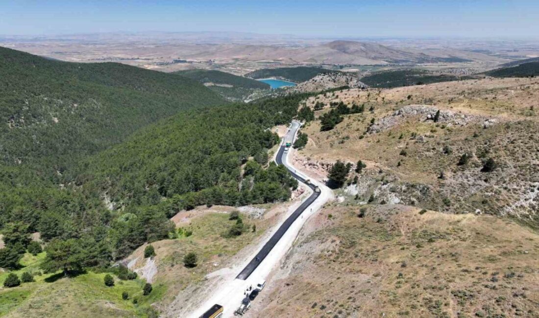Konya Selçuklu Belediyesi, dış mahallelerde ulaşım konforunu artırmak amacıyla yol