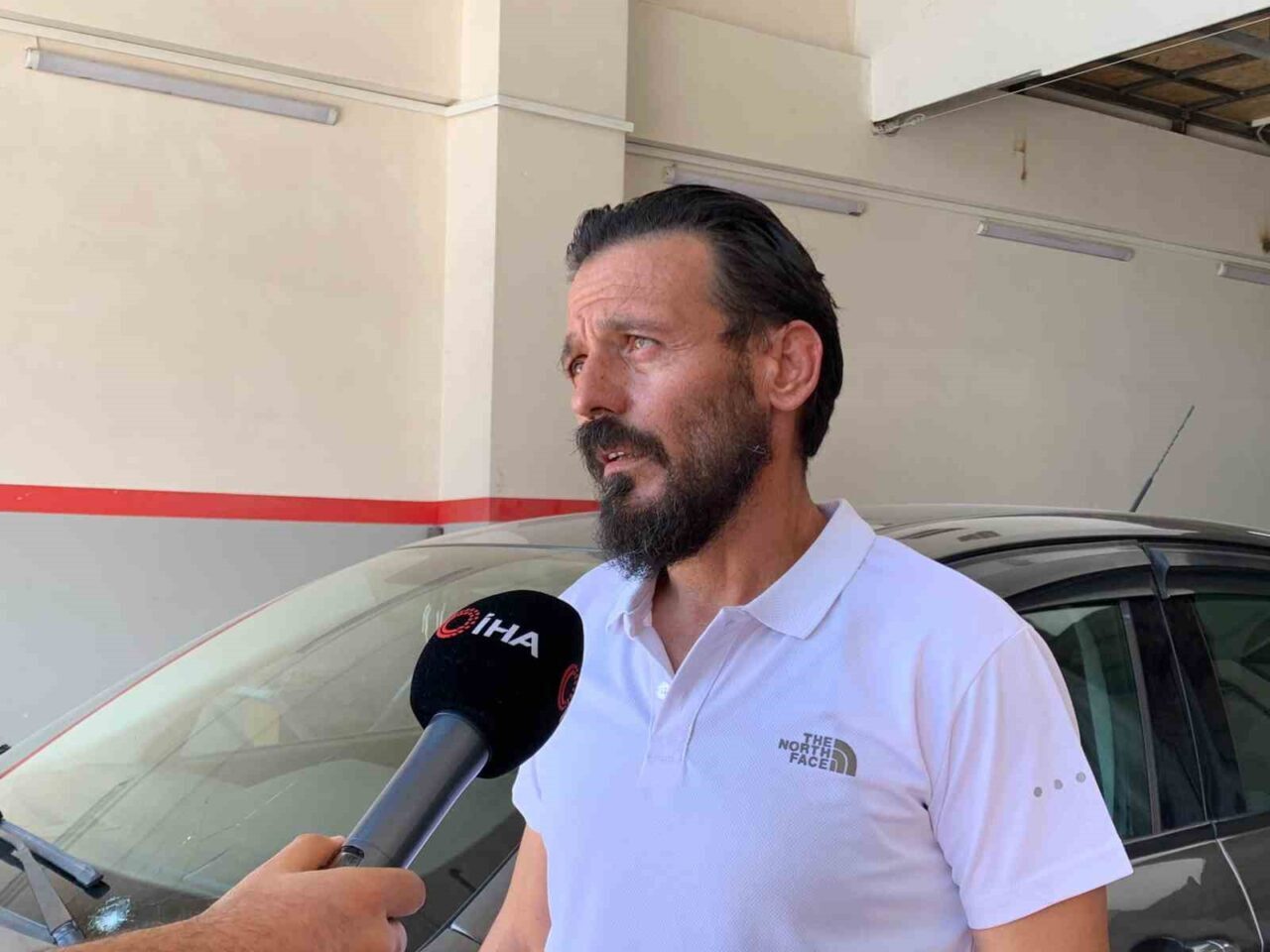 Ankara'da düğün konvoyundakilerin havaya ateş açması sonucu seken bir kurşun,