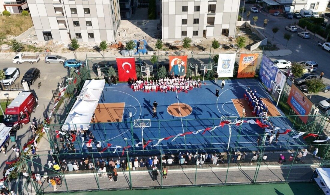 Silivri Belediyesi, Başkan Bora Balcıoğlu'nun katılımıyla Yaz Spor Okulları'nı açtı.