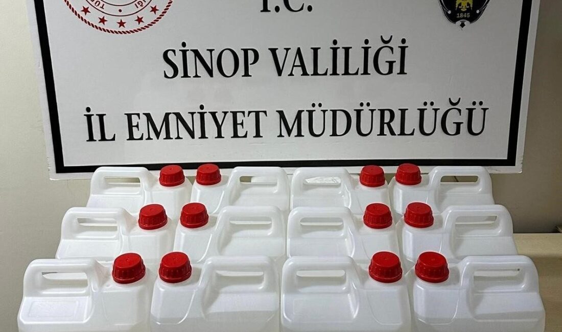 Sinop'ta İl Emniyet Müdürlüğü'nün düzenlediği operasyonda 60 litre etil alkol
