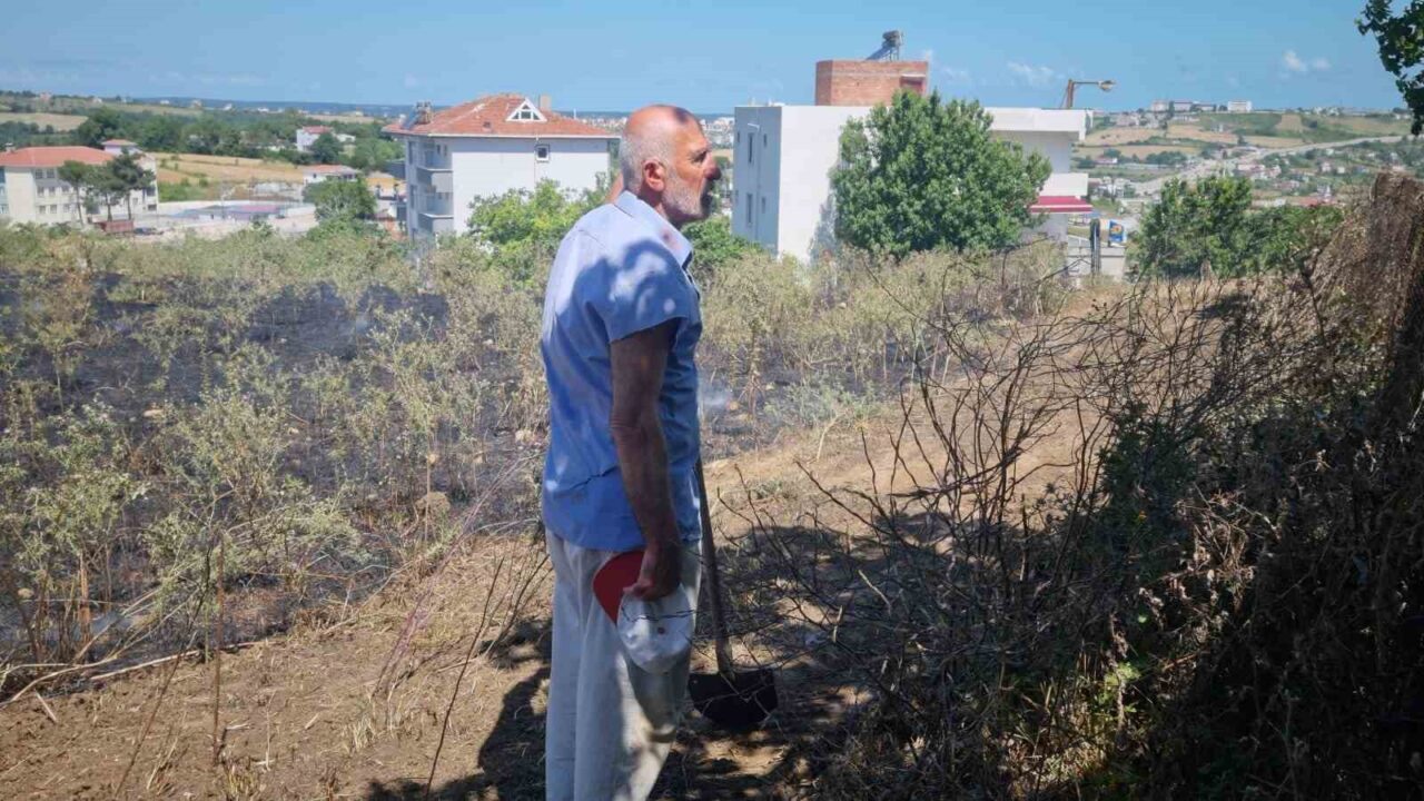 Sinop'un Ordu Mahallesi'nde bir vatandaşın tarlasında yaktığı çöpler rüzgar nedeniyle