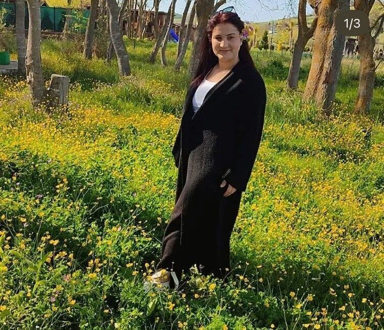 Sinop'ta 35 yaşındaki Banu Arslan, 5. kat balkonundan düşerek hayatını
