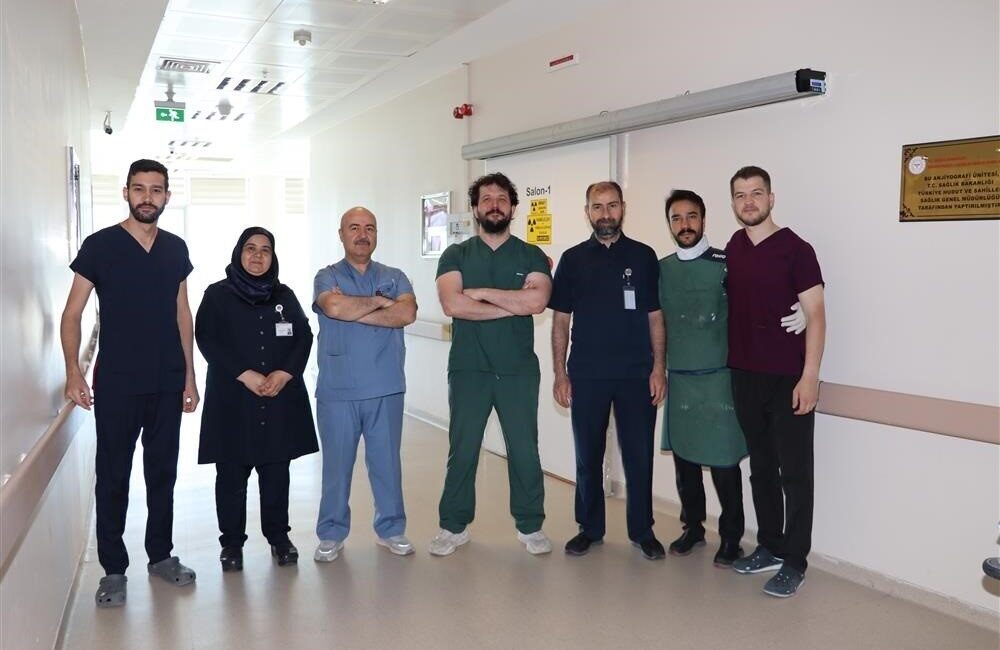 Sivas Numune Hastanesi Kardiyoloji Kliniği, çarpıntı ve bayılma şikayetleri olan