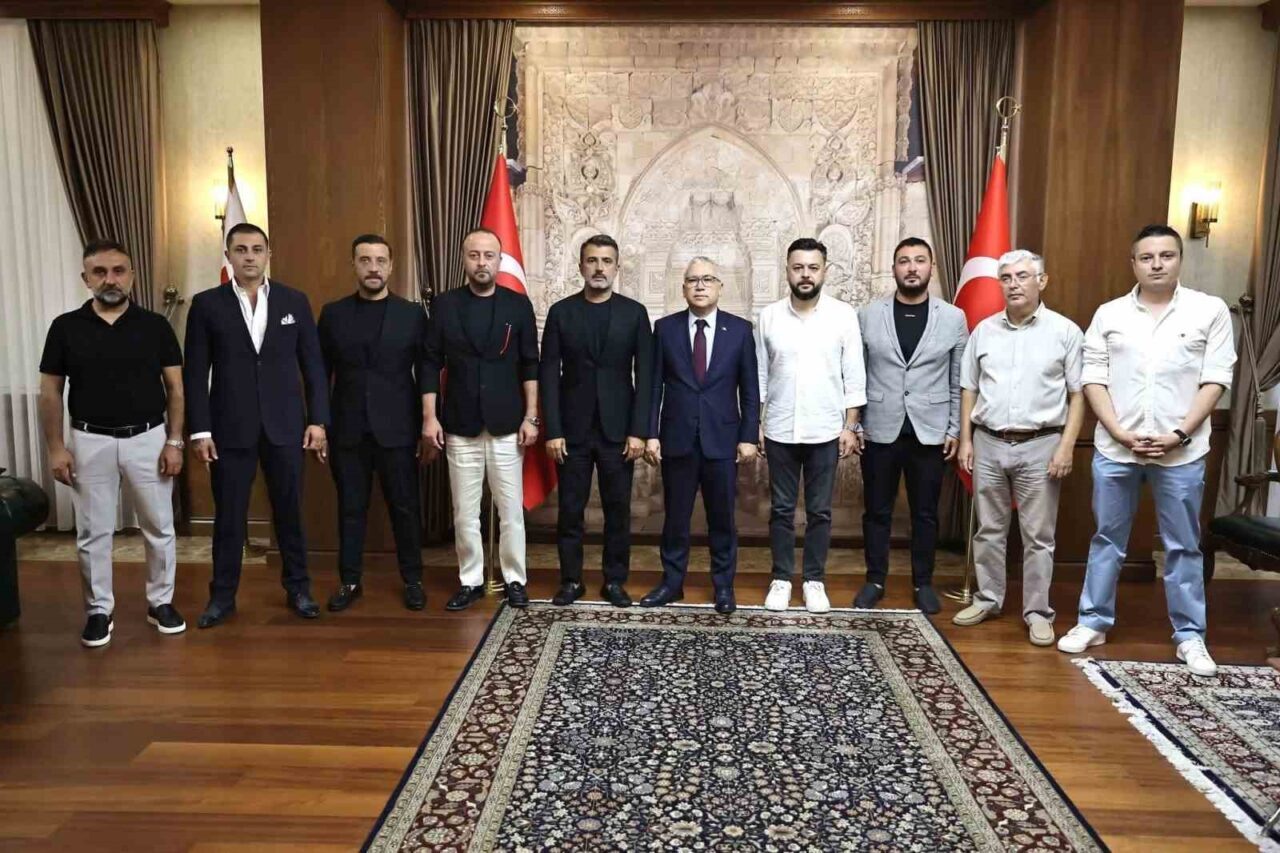 Sivasspor Kulübü Başkanı Gökhan Karagöl ve yönetim kurulu, Sivas Valisi