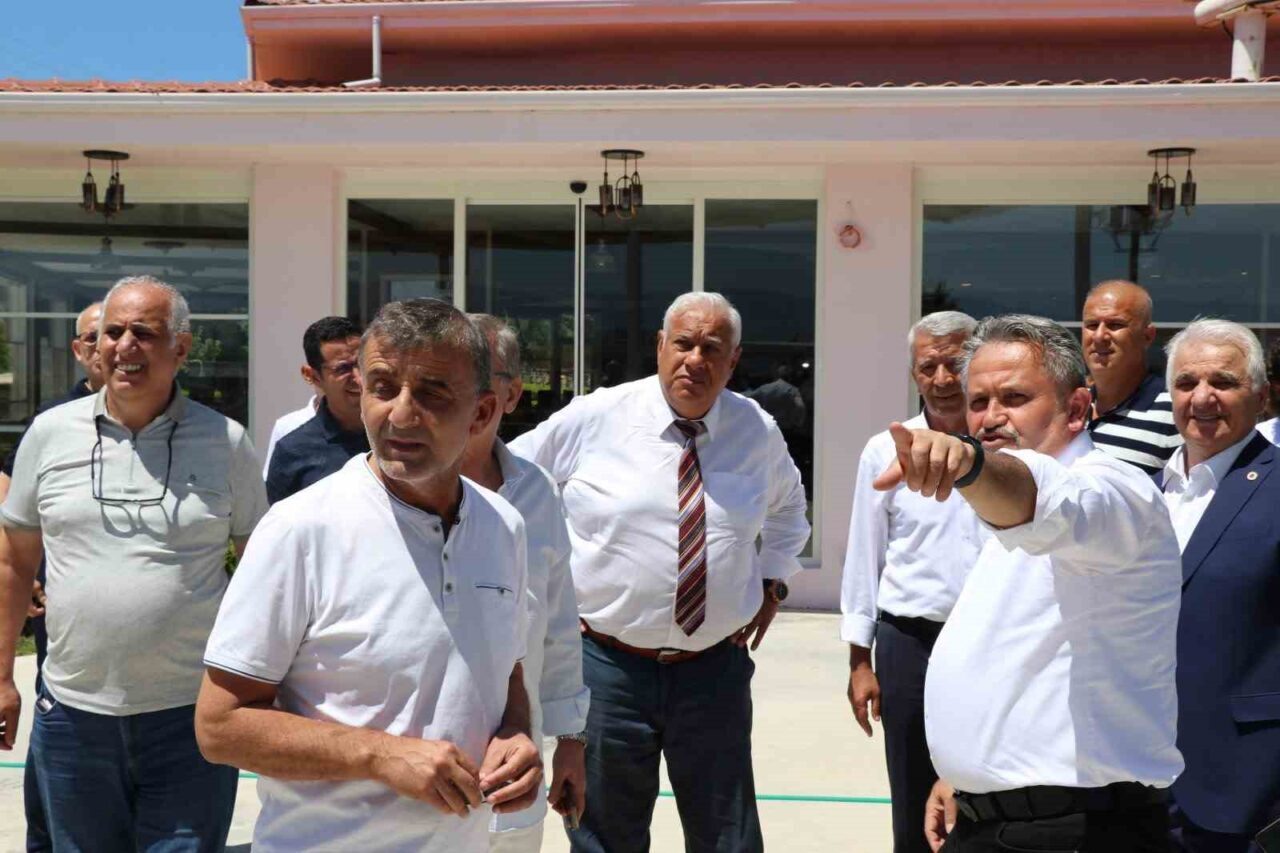Cumayeri'nde açılan Hilaltepe Mesire Alanı, eski Süper Lig hakemleri ve