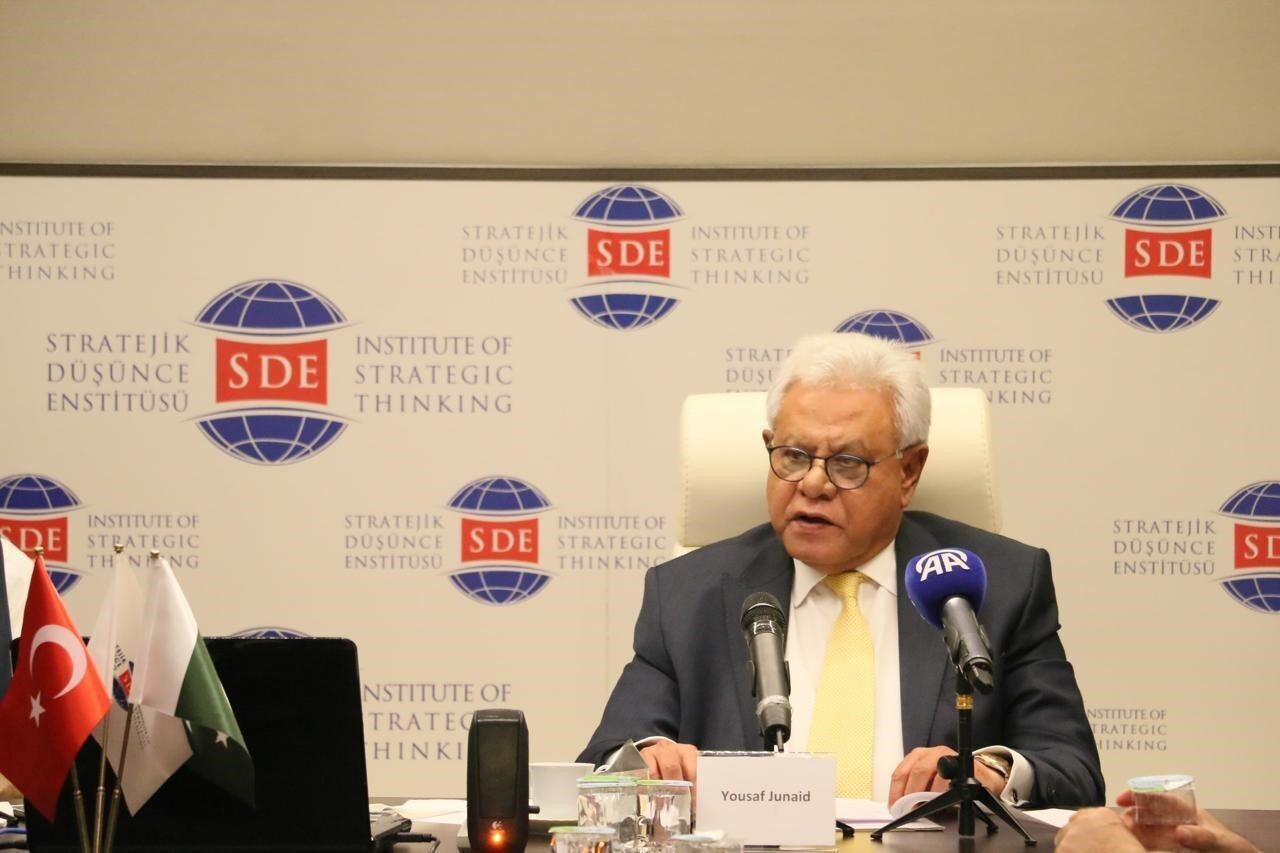 Stratejik Düşünce Enstitüsü, 'Keşmir Sömürü Günü' çerçevesinde bir seminer düzenleyerek
